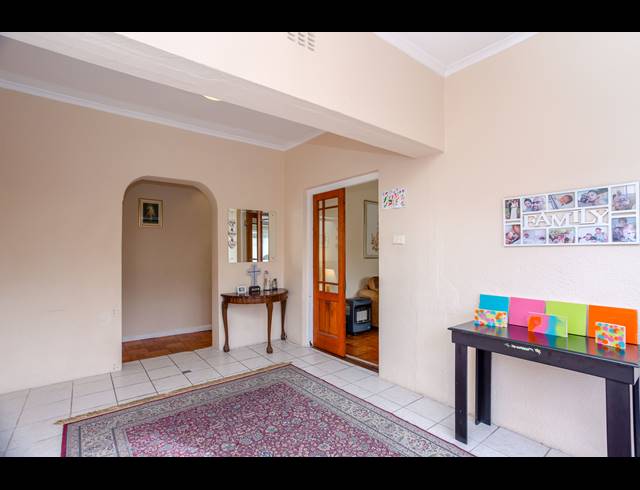 4 BEDROOM HOUSE FOR SALE IN BOSTON